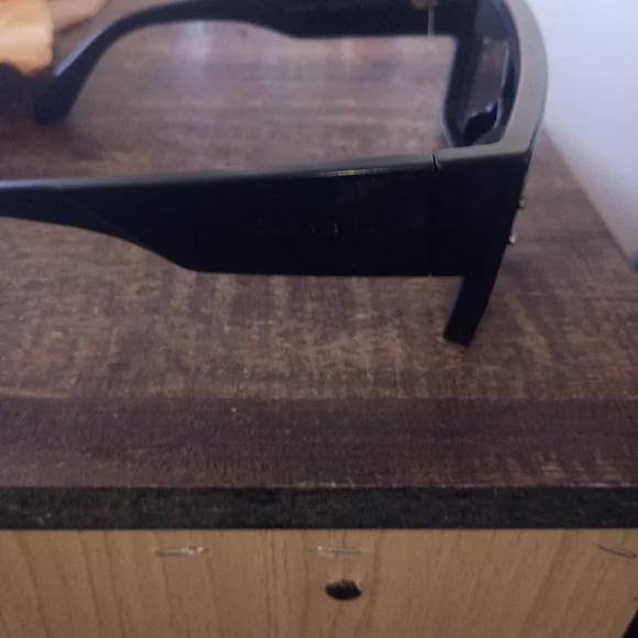 Louis Vuitton Black Sunglasses - Picture 2 of 6